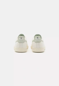 Фото № 4 с приближением к товару «‎STAN SMITH »