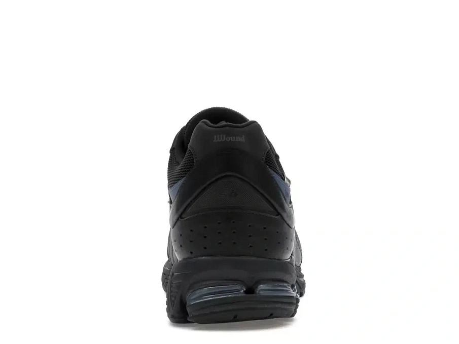 Фото № 4 с приближением к товару «‎New Balance 2002R»