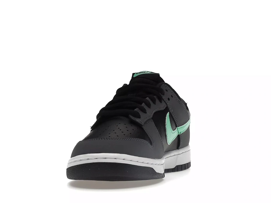 Фото № 3 с приближением к товару «‎Nike Dunk Low Retro Green Glow»