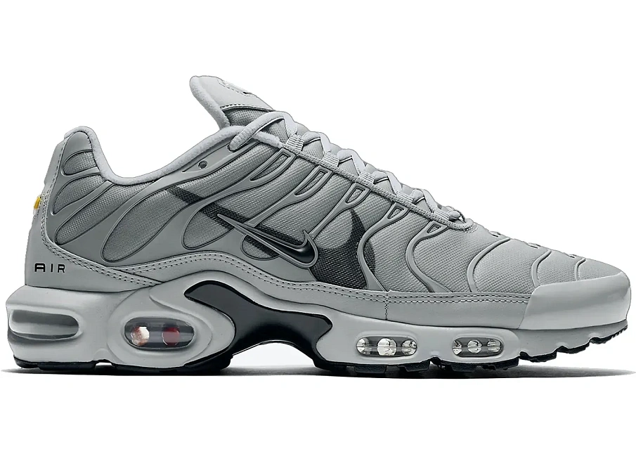 Фото № 1 с приближением к товару «‎Nike Air Max Plus Grey 3M»
