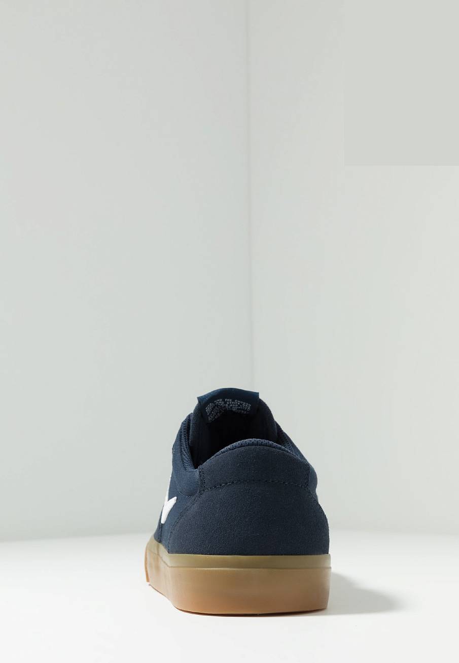 Фото № 4 с приближением к товару «‎Nike Chron »