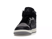 Фото № 2 с приближением к товару «‎Jordan 1 Mid Craft Inside Out Black»