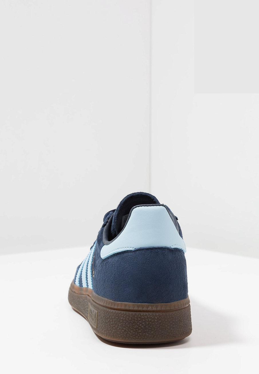 Фото № 4 с приближением к товару «‎Adidas Spezial »