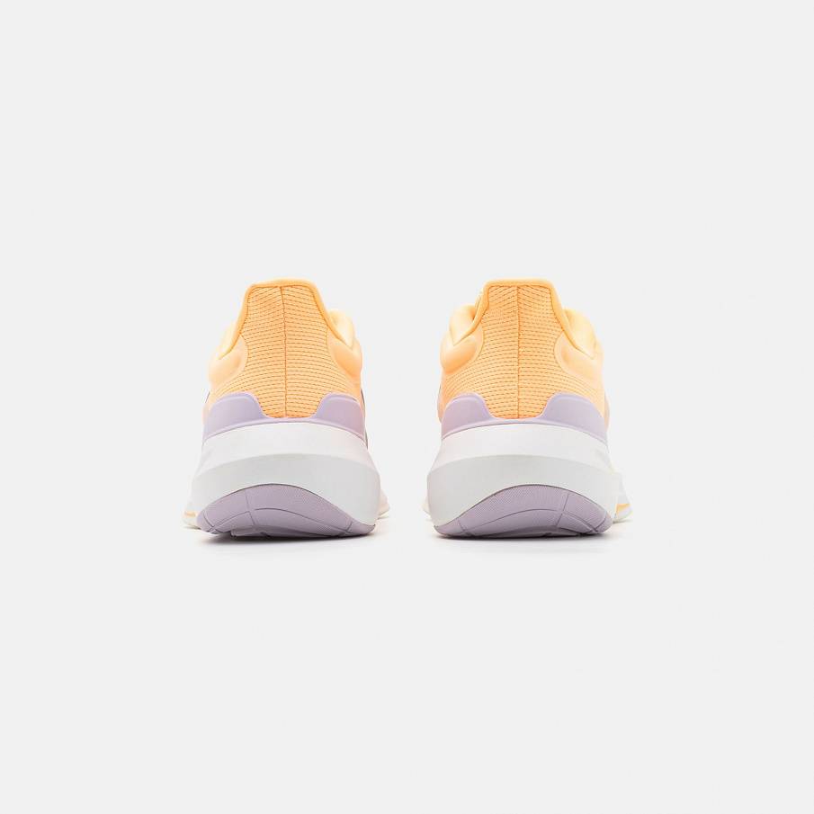 Фото № 3 с приближением к товару «‎Adidas Ultrabounce»