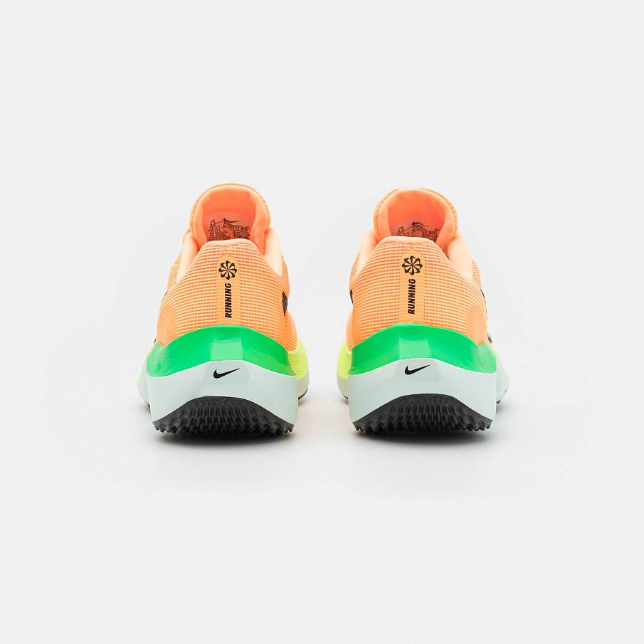Фото № 3 с приближением к товару «‎Nike Wmns Zoom Fly 5»