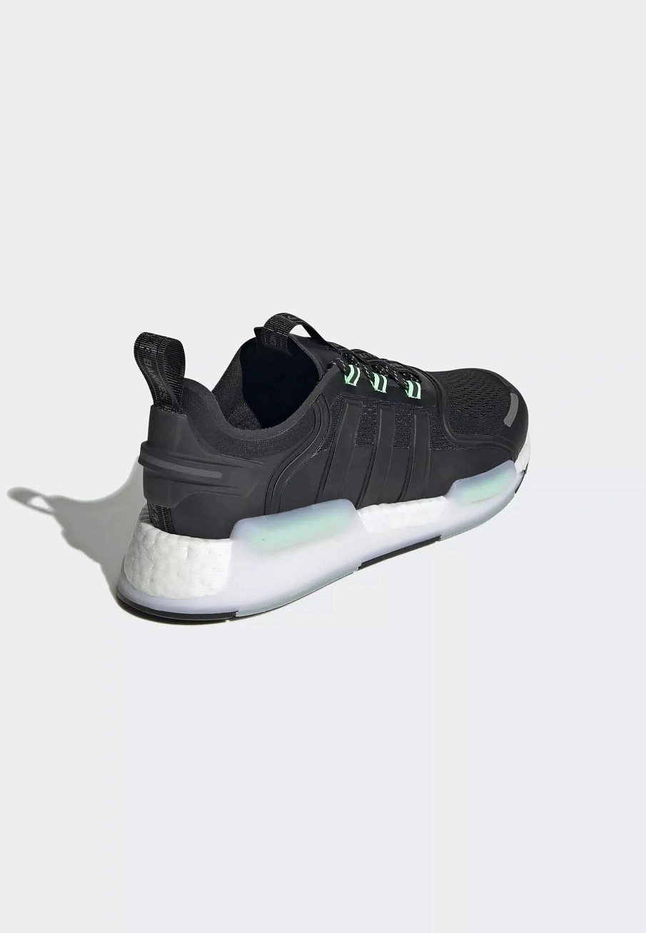 Фото № 3 с приближением к товару «‎NMD V3»