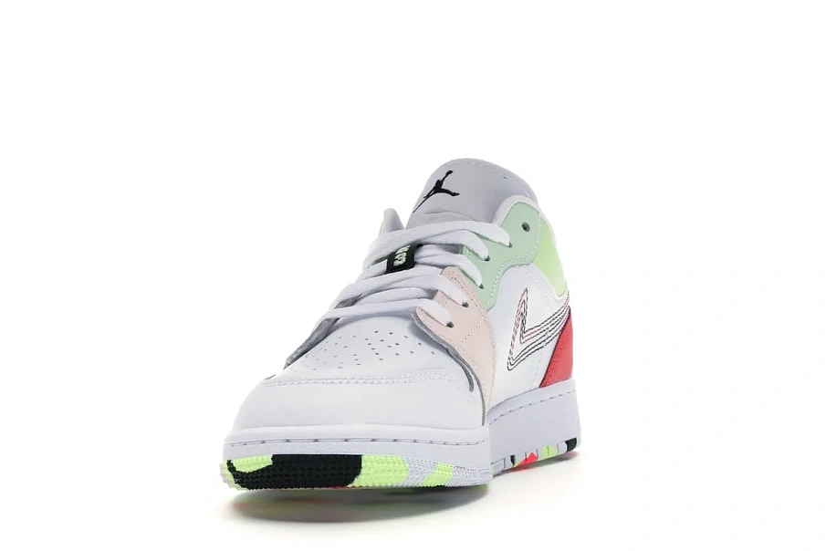 Фото № 4 с приближением к товару «‎Jordan 1 Low Glow-In-The-Dark »