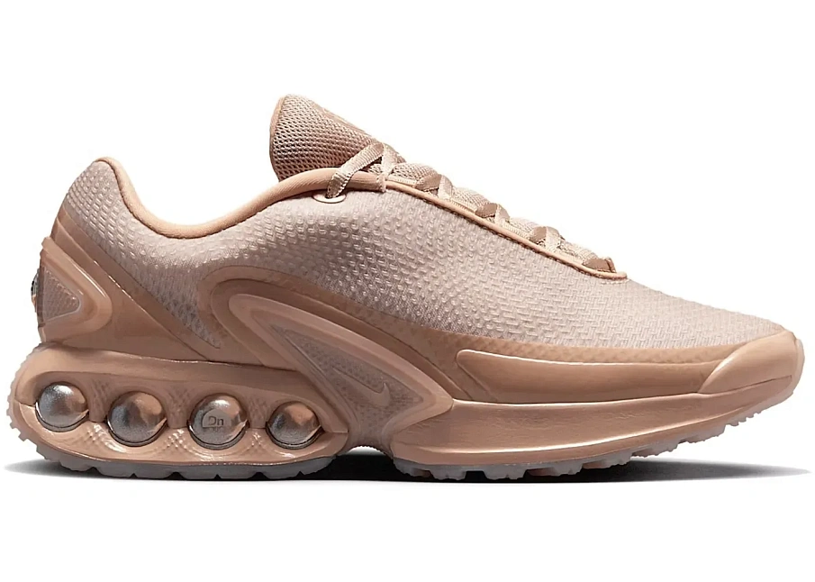 Фото № 1 с приближением к товару «‎Nike Air Max Dn»