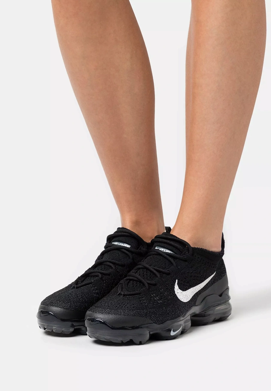 Фото № 3 с приближением к товару «‎AIR VAPORMAX 2023»