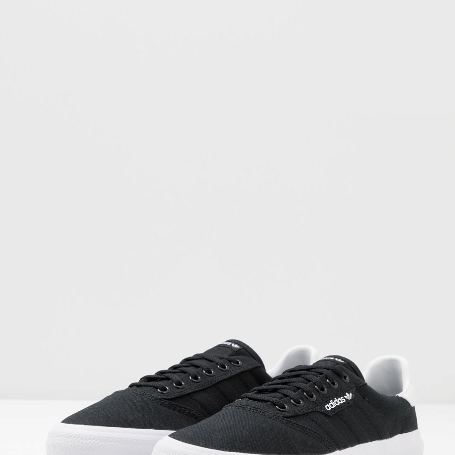 Фото № 3 с приближением к товару «‎Adidas 3mc »