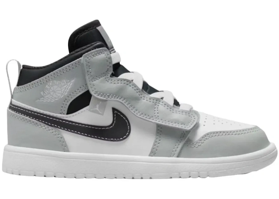 Фото № 1 с приближением к товару «‎Jordan 1 Mid Alt»