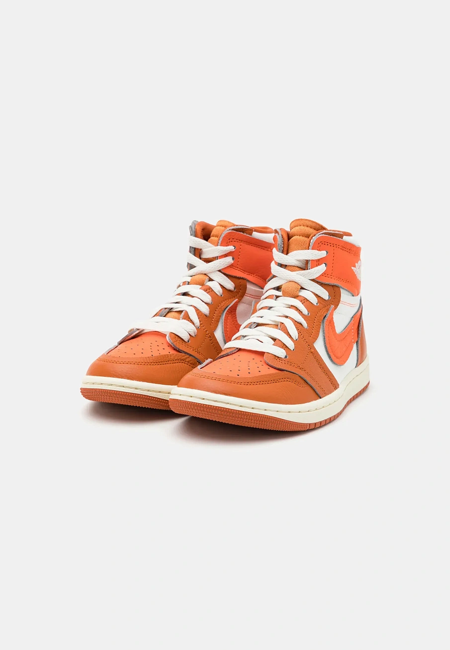 Фото № 2 с приближением к товару «‎AIR JORDAN 1 HIGH METHOD OF MAKE»