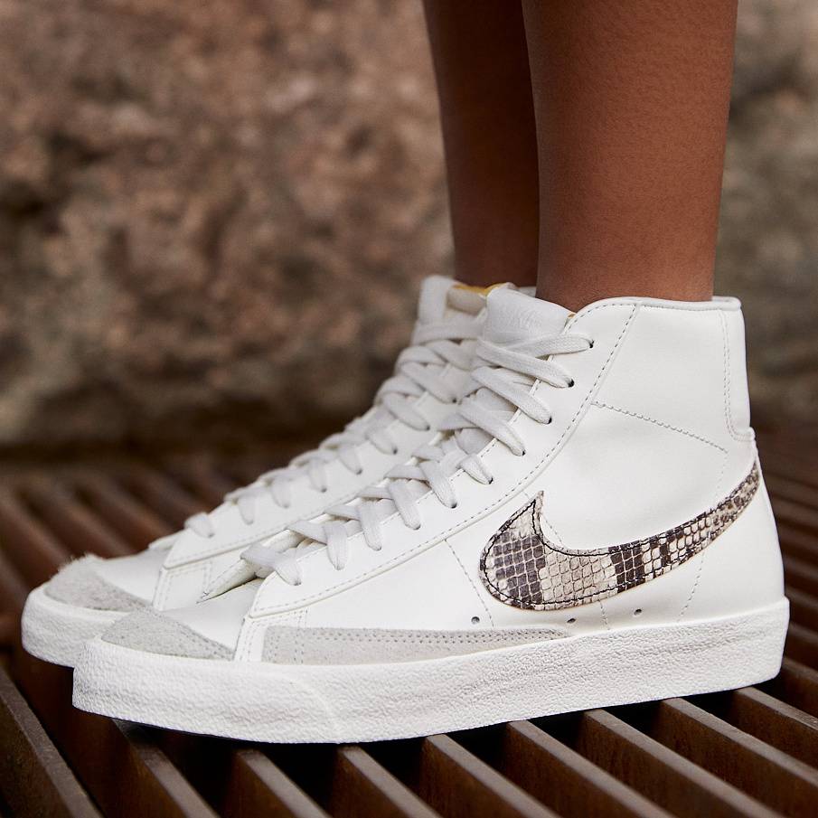 Фото № 3 с приближением к товару «‎Nike Blazer ’77 »