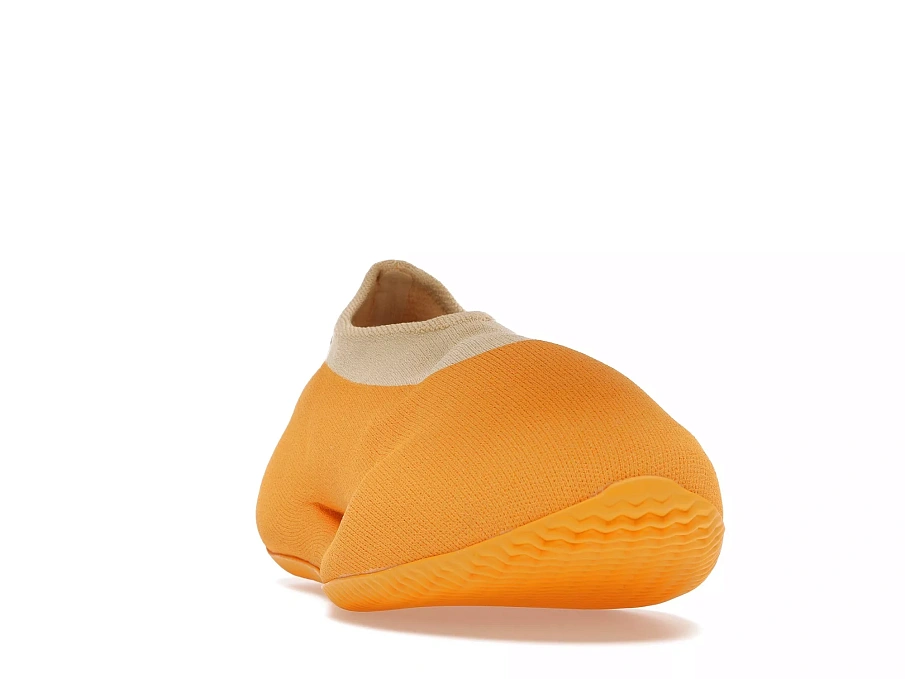 Фото № 3 с приближением к товару «‎adidas Yeezy Knit RNR Sulfur»