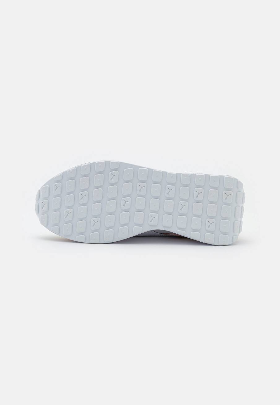 Фото № 4 с приближением к товару «‎Puma Cruise Rider Soft »