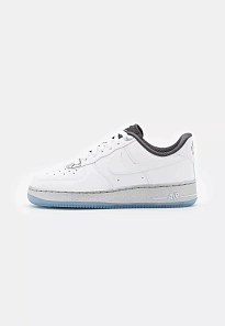 Фото № 2 с приближением к товару «‎AIR FORCE 1 07 SE»