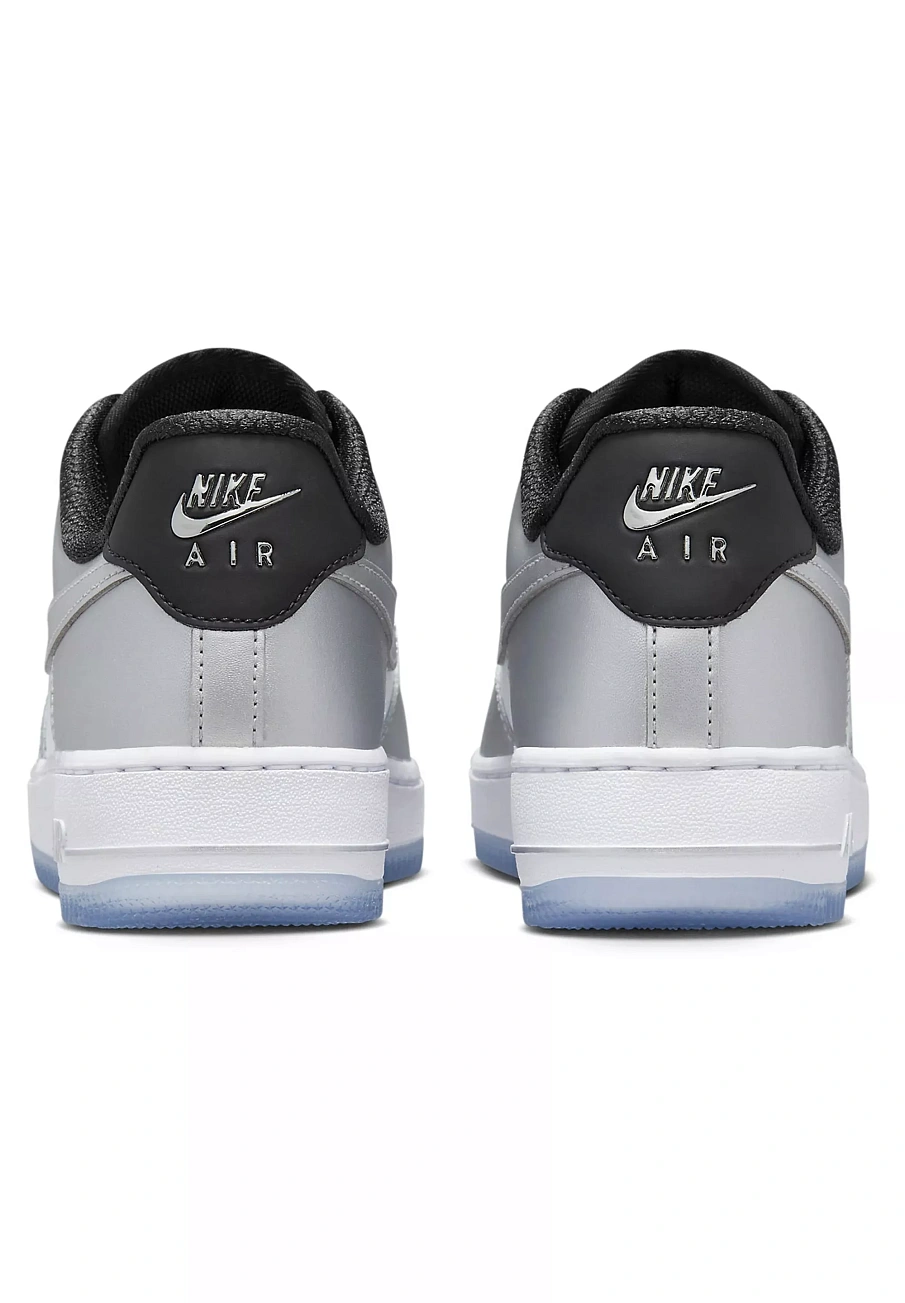 Фото № 3 с приближением к товару «‎AIR FORCE 1 07 SE»
