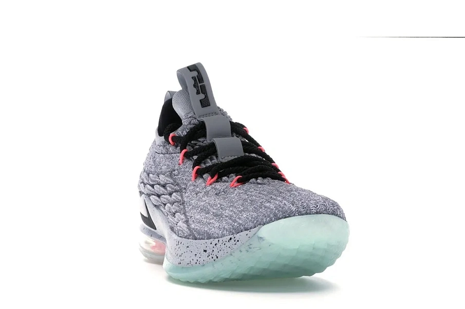 Фото № 6 с приближением к товару «‎Nike LeBron 15 Low Melon»