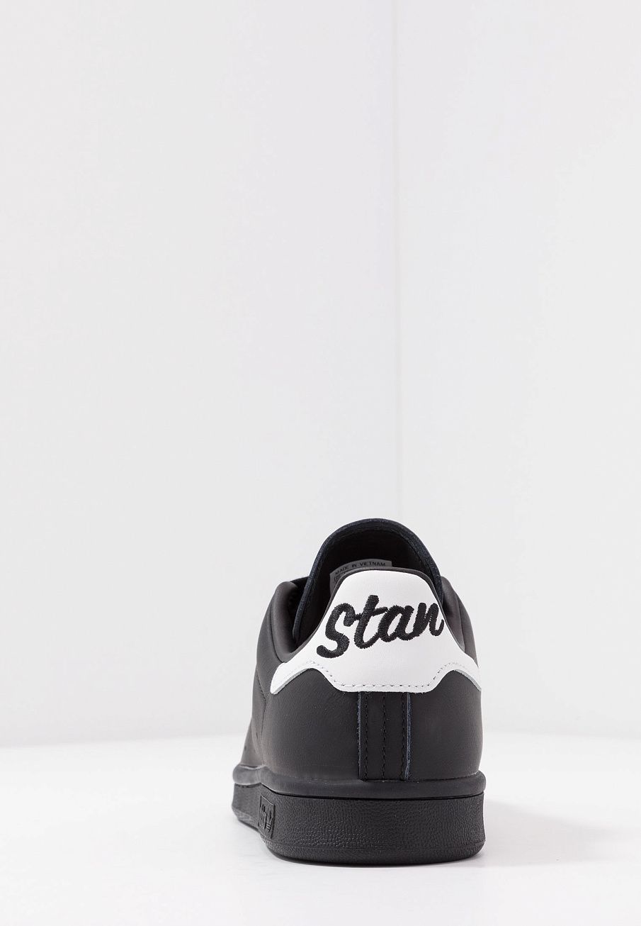 Фото № 4 с приближением к товару «‎Adidas Stan Smith »