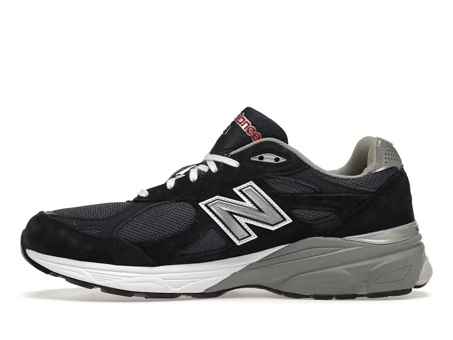 Фото № 3 с приближением к товару «‎New Balance 990v3»