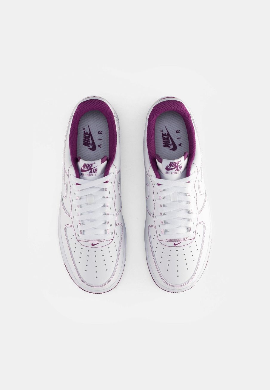 Фото № 4 с приближением к товару «‎Nike Air Force 1 Stitch »