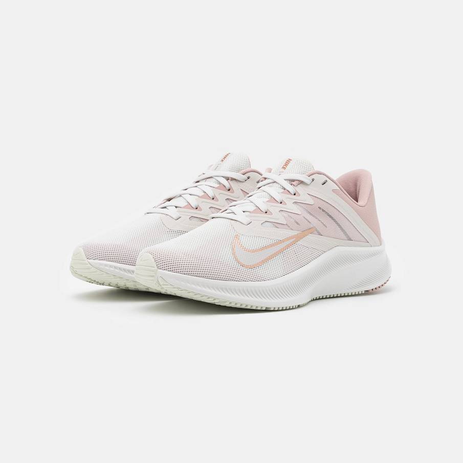 Фото № 2 с приближением к товару «‎Nike Quest 3»