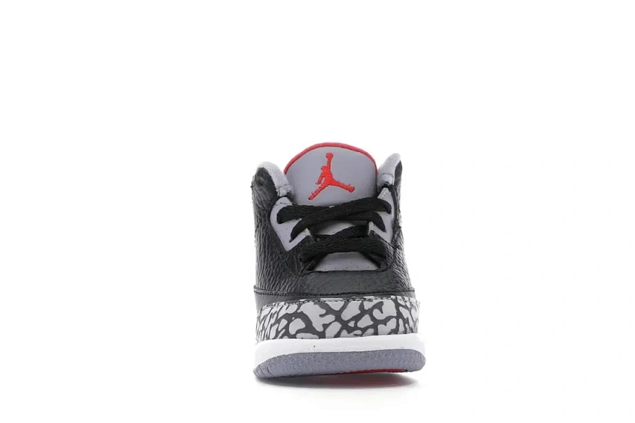 Фото № 2 с приближением к товару «‎Jordan 3 Retro»
