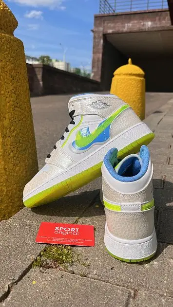 Air Jordan 1 Mid "Warped Swoosh" - 3