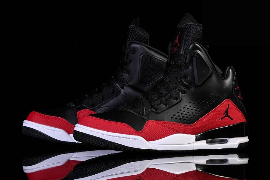 Фото № 1 с приближением к товару «‎Nike Air Jordan Sc-3 »