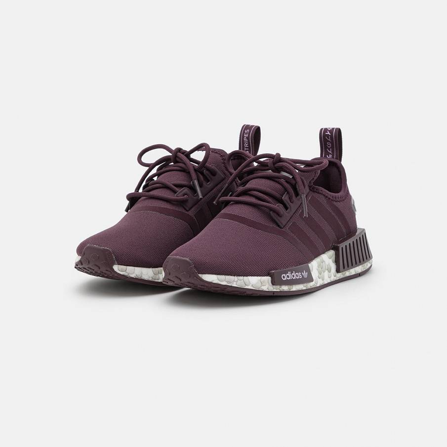 Фото № 3 с приближением к товару «‎Adidas Nmd_r1 »