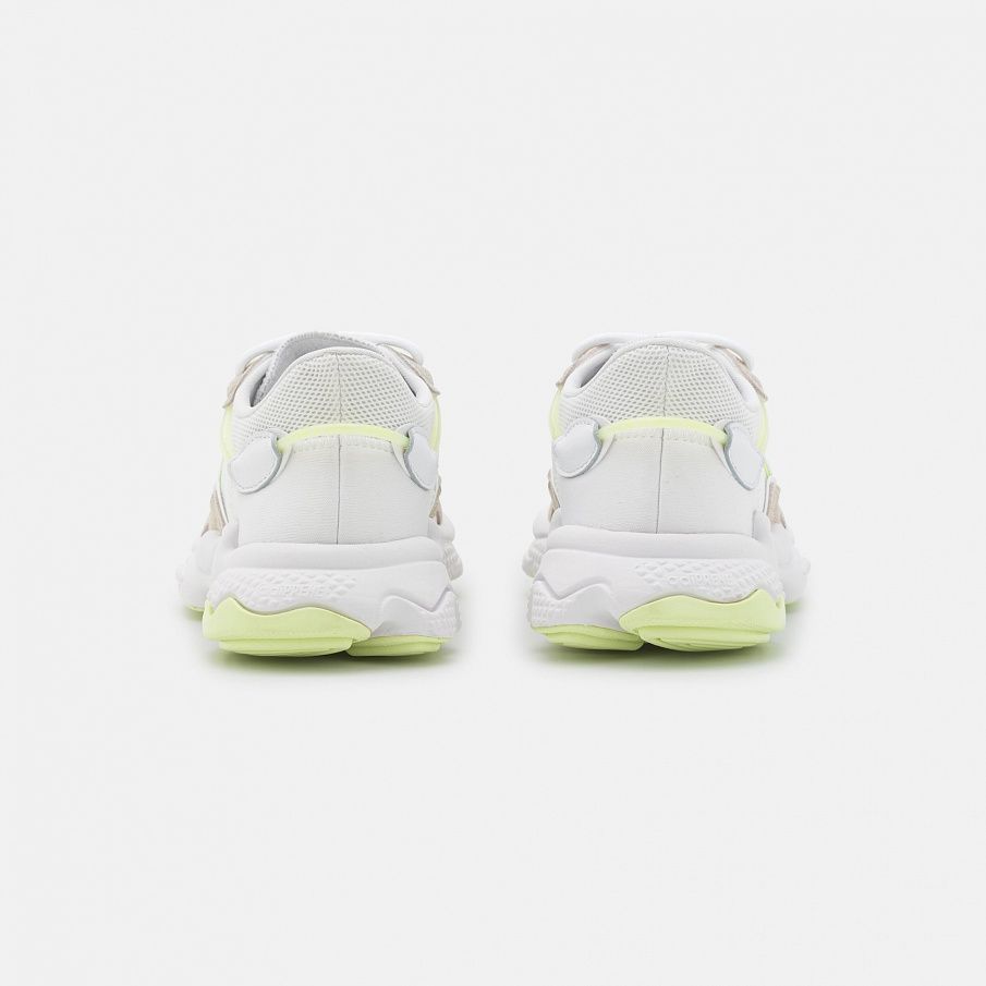 Фото № 3 с приближением к товару «‎Adidas Ozweego »