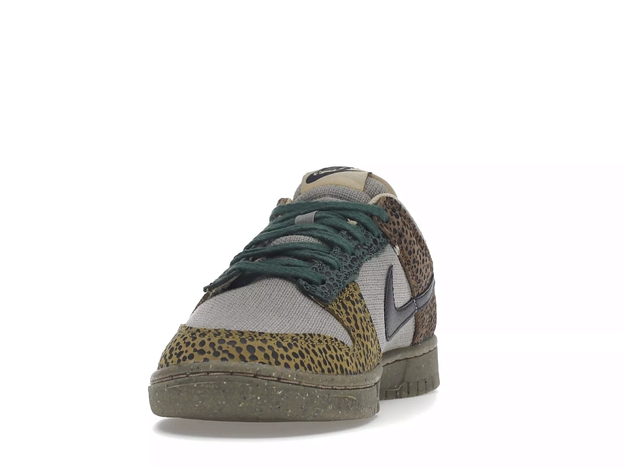 Фото № 2 с приближением к товару «‎Nike Dunk Low Safari Golden Moss»