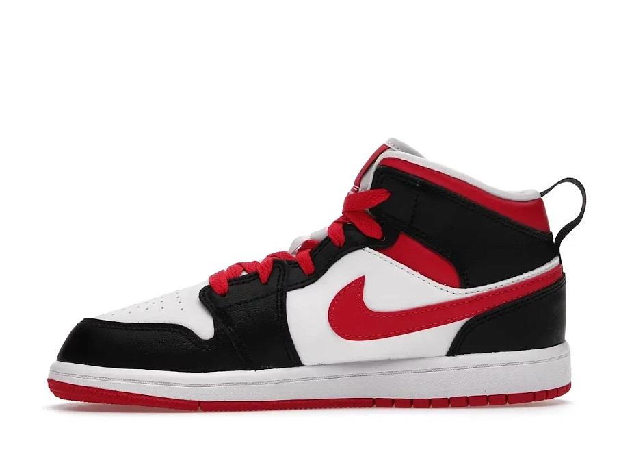 Фото № 3 с приближением к товару «‎Jordan 1 Mid»