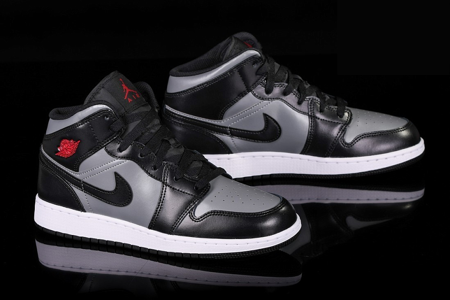 Фото № 3 с приближением к товару «‎Nike Air Jordan 1 Retro Gs Shadow»