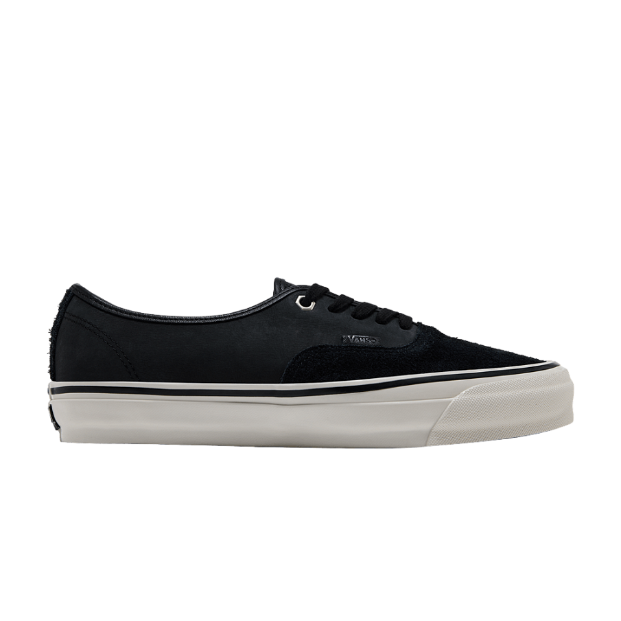 Фото № 1 с приближением к товару «‎Vans Vants Otw Authentic 44 Vibram Black White Vans Otw Authentic 44 Flower Print Black»