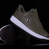 Фото № 3 с приближением к товару «‎Nike Air Force 1 Aop Prm Medium »
