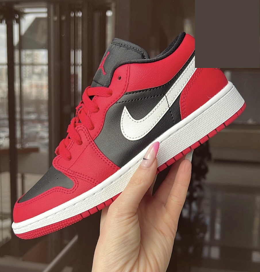 Фото № 1 с приближением к товару «‎Air Jordan 1 Low»