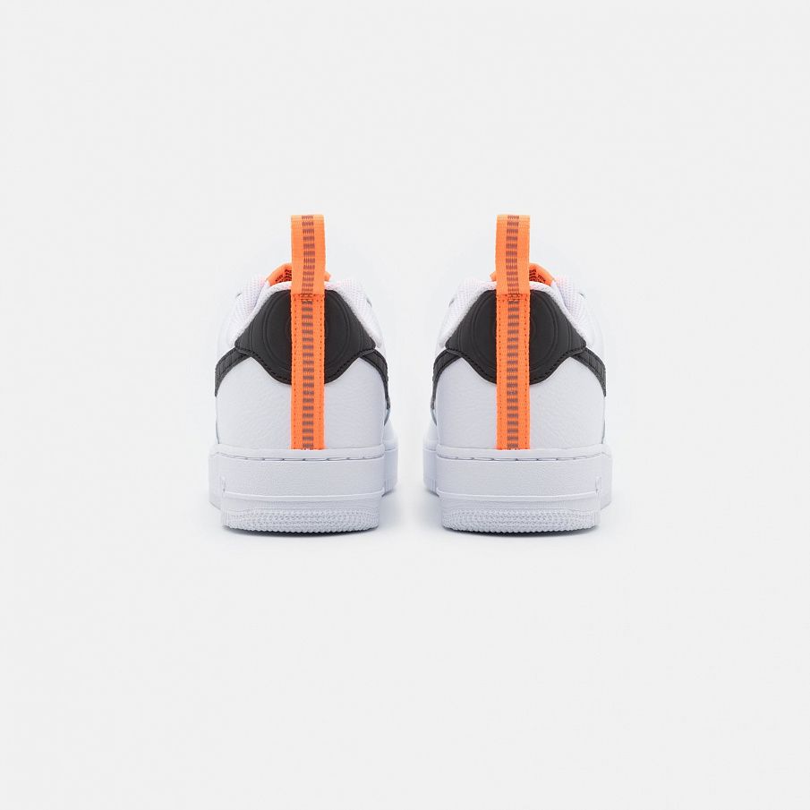 Фото № 3 с приближением к товару «‎Nike Air Force 1 »