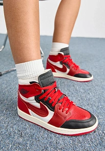 Фото № 2 с приближением к товару «‎AIR JORDAN 1 HIGH METHOD OF MAKE»