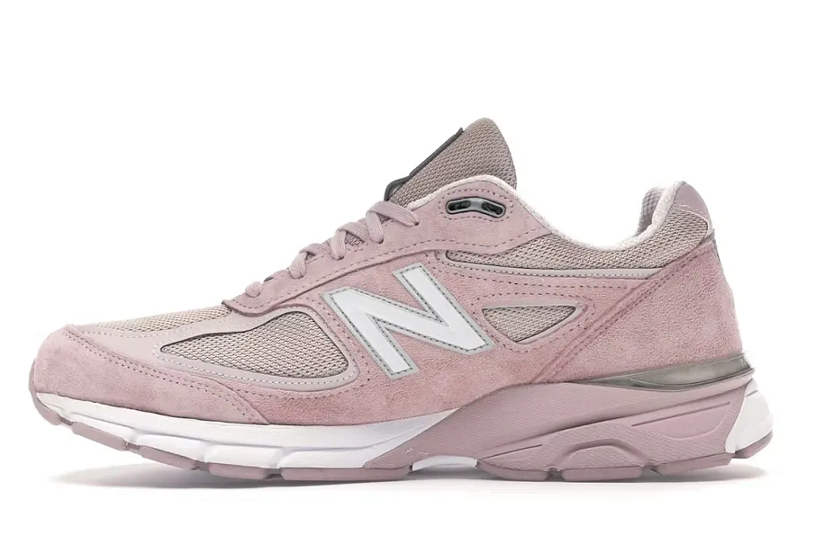 Фото № 3 с приближением к товару «‎New Balance 990v4»