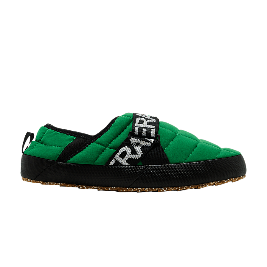 Фото № 1 с приближением к товару «‎The North Face Online Ceramics x Sherpa Traction Mule Green Gum»