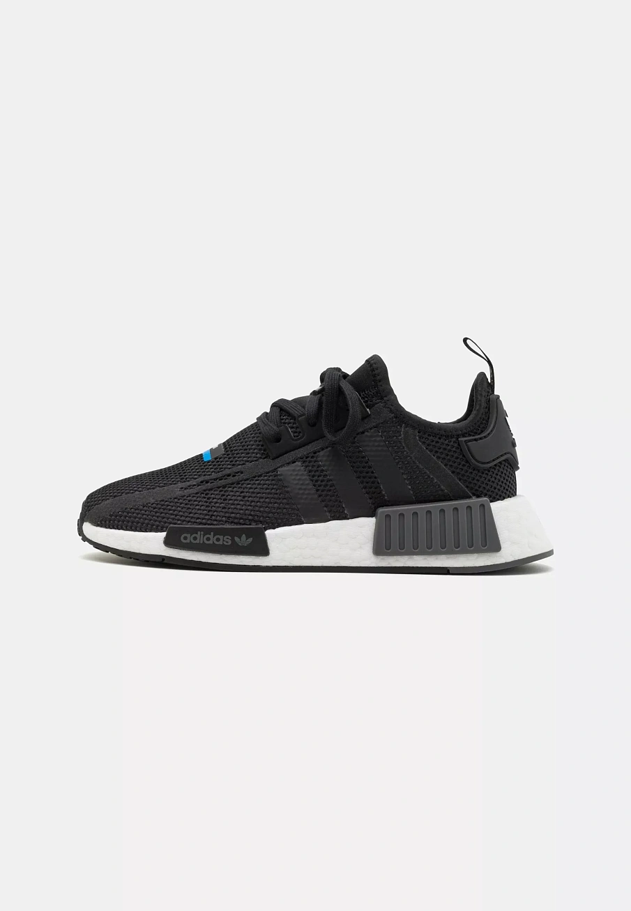 Фото № 1 с приближением к товару «‎NMD_R1 UNISEX»