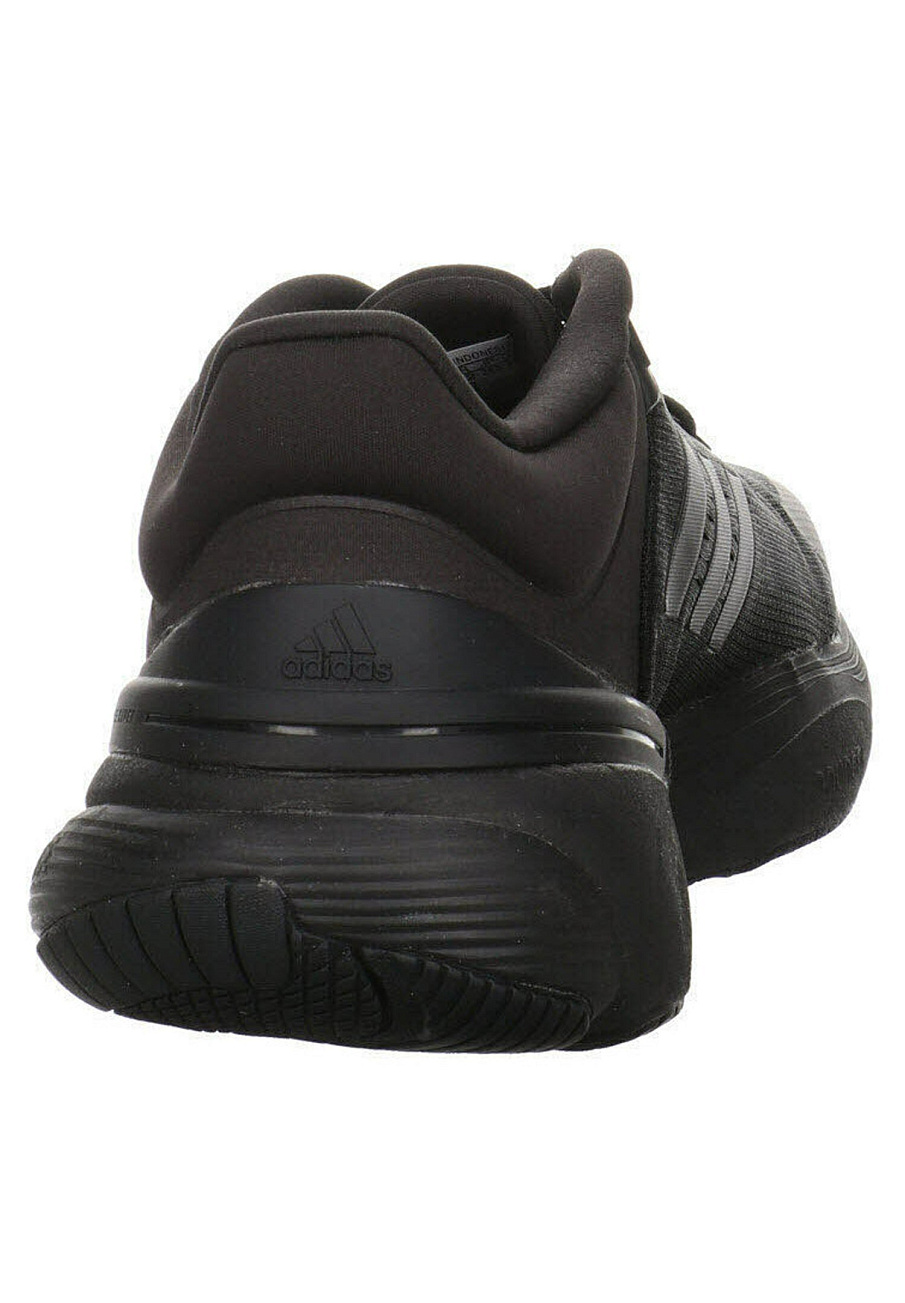 Фото № 4 с приближением к товару «‎Adidas »