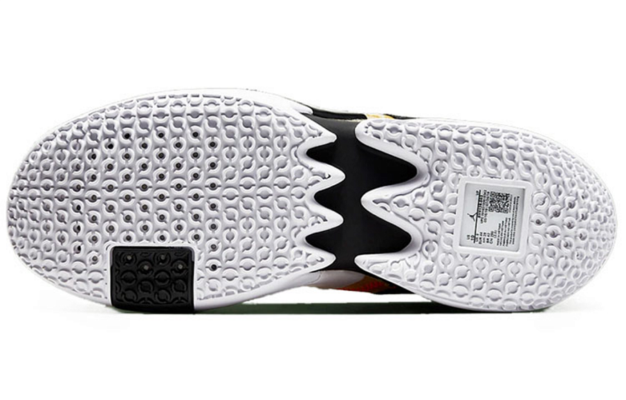 Фото № 4 с приближением к товару «‎Nike Air Jordan Why Not Zer0.2 SE Basketball Shoes blackyellow»