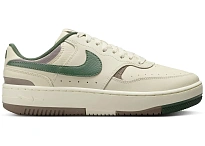 Фото № 1 с приближением к товару «‎Nike Gamma Force»