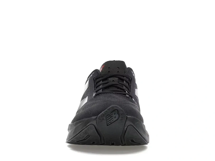 Фото № 2 с приближением к товару «‎New Balance FuelCell Rebel v4»