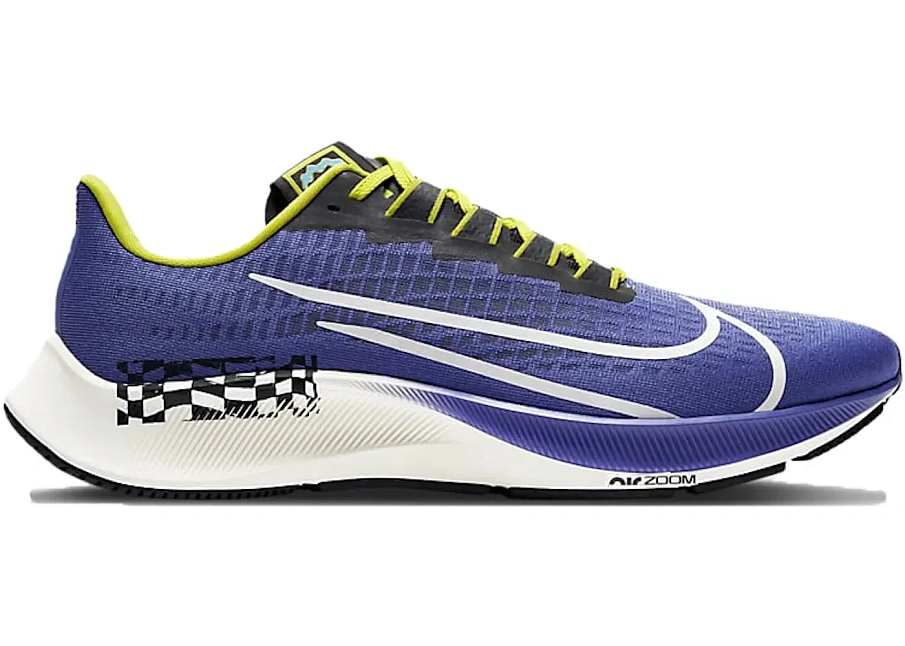 Фото № 1 с приближением к товару «‎Air Zoom Pegasus 37 A.I.R Chaz Bear Rush Violet»