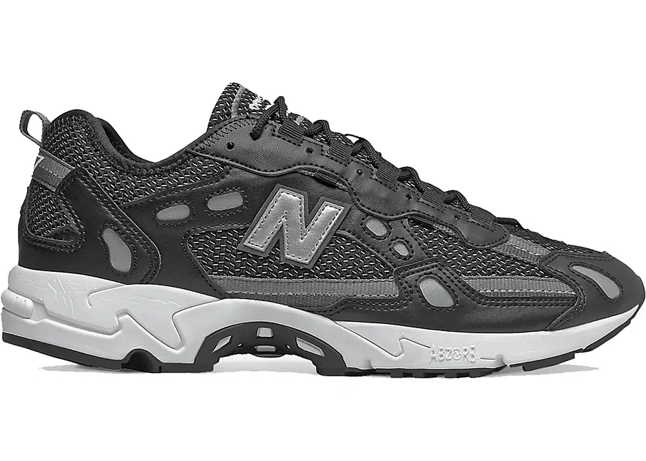 Фото № 1 с приближением к товару «‎New Balance 827 Abzorb»