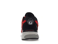 Фото № 4 с приближением к товару «‎New Balance 990v3»