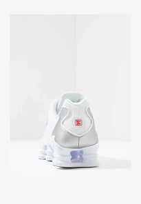 Фото № 4 с приближением к товару «‎SHOX»